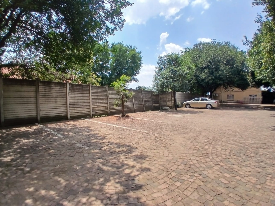 To Let commercial Property for Rent in Kroondal North West